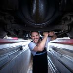 Zabezpieczenia antykorozyjne auta – kompleksowa ochrona dla nowego i używanego samochodu